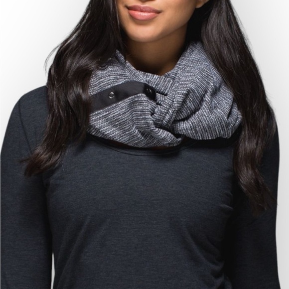 Lululemon Vinyasa Scarf (Circle or Regular scarf) - Picture 1 of 4
